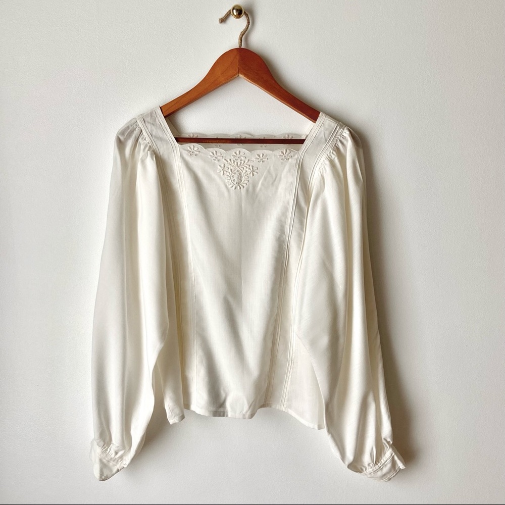 HIMZO Embroidered Cream Blouse